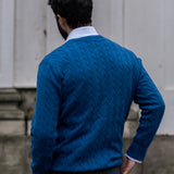 GIRAFFE - CABLE KNIT SWEATER