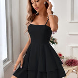 Alice - Mini vestido sem costas com alças com laço e saia em camadas