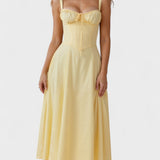 Carolina - Vestido Floral com Corpete Ajustado